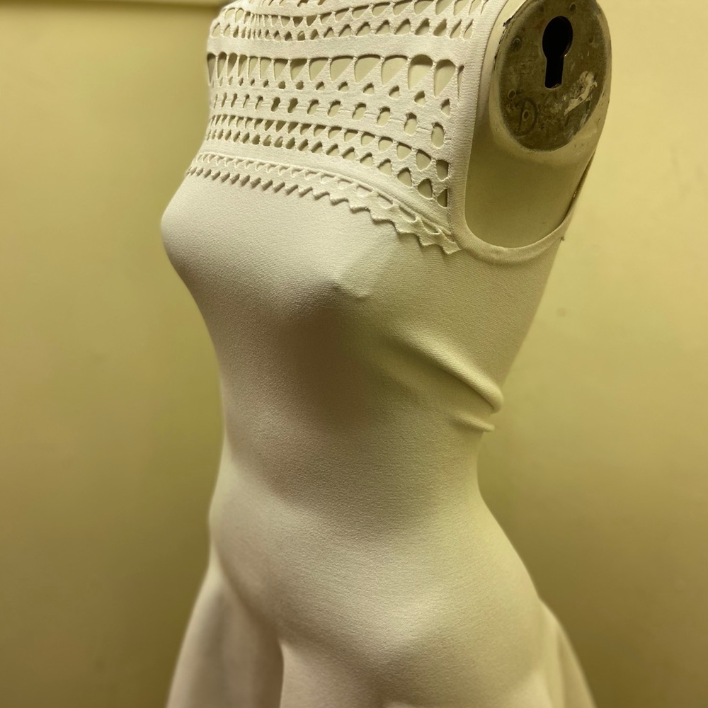 Women’s white causal dress - Picture 2 of 4